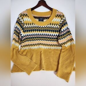 Abercrombie & Fitch size Medium,women's long sleeve sweater.